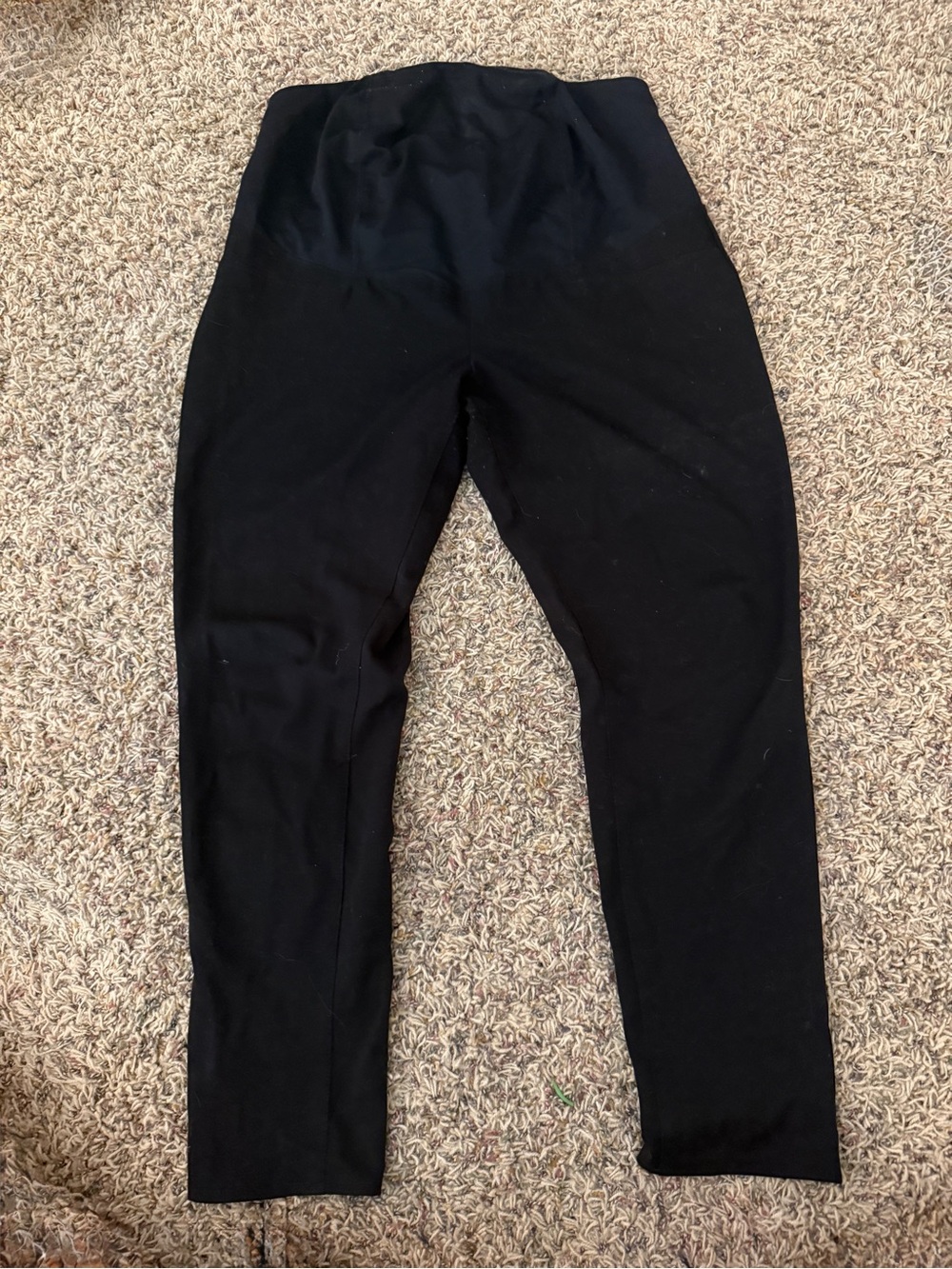 Ingrid & Isabel maternity Black Skinny Ponte Jeans- size 10 - like new